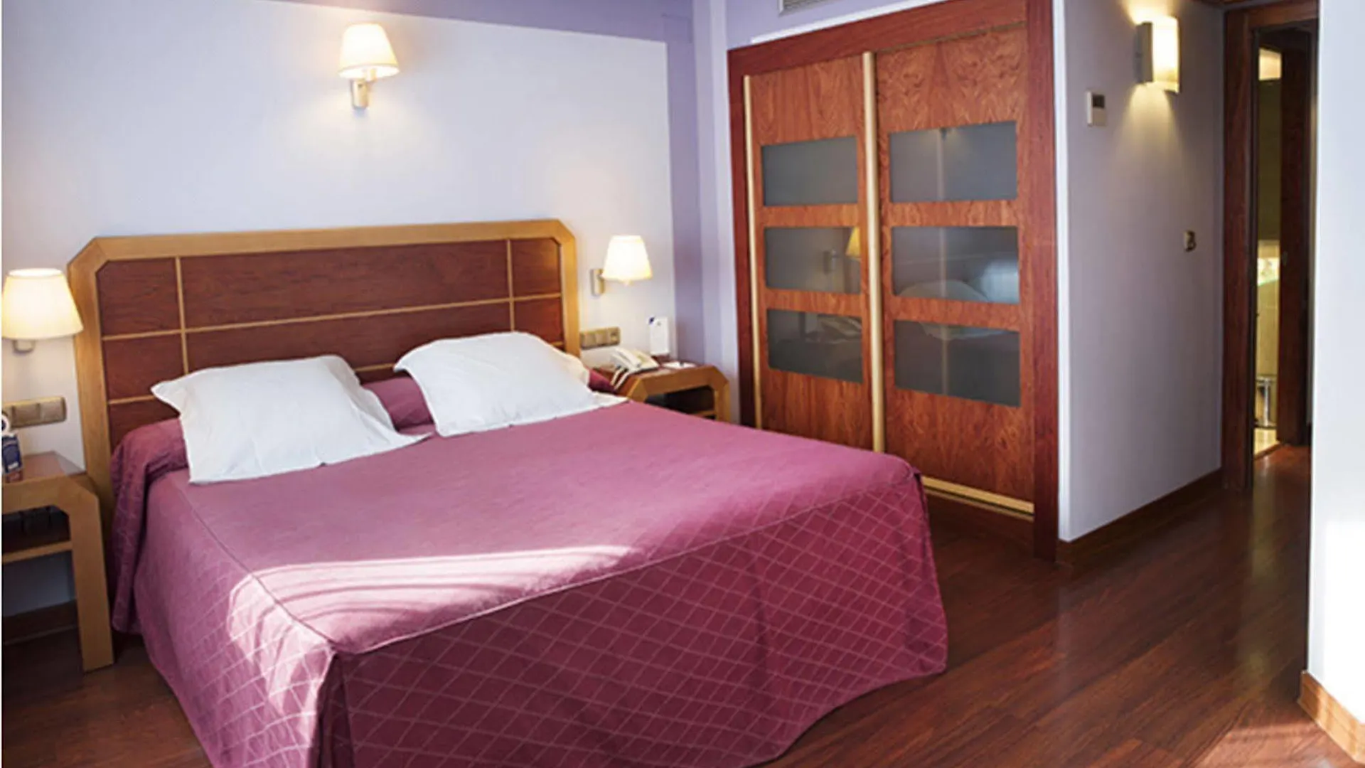 Hotel Ms Maestranza Малага