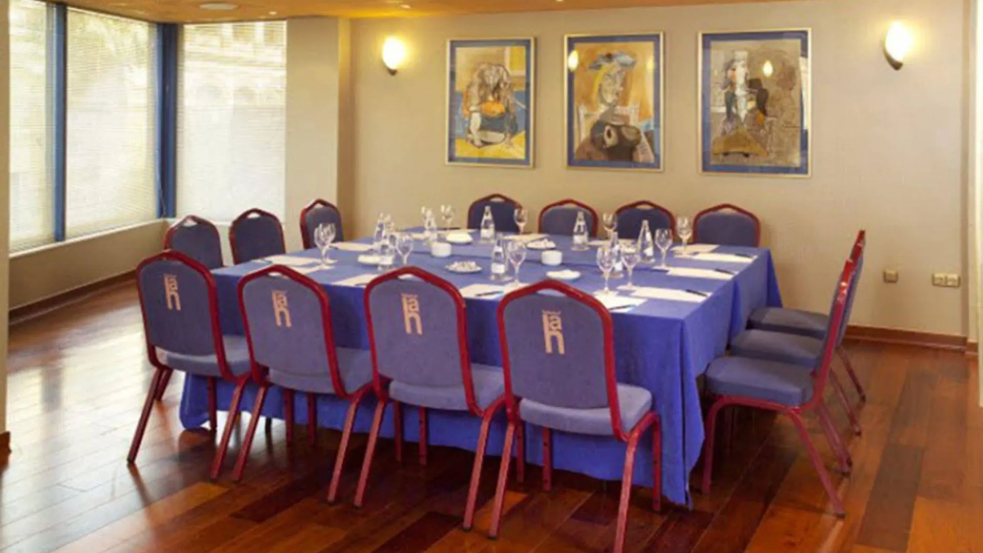 Hotel Ms Maestranza Малага